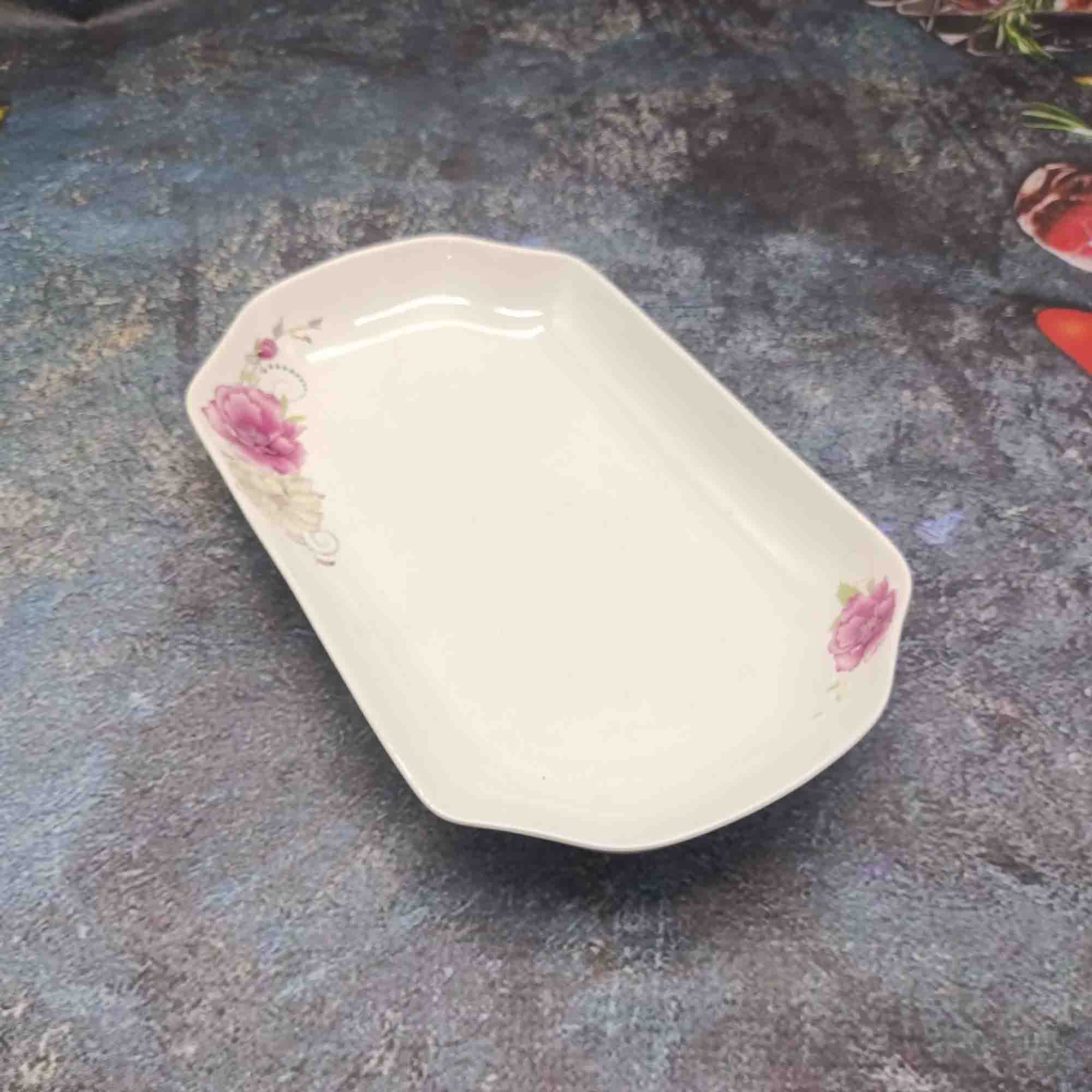 Блюдо 27см сервировочное фигурное, белое с узором РД85325 шиповник