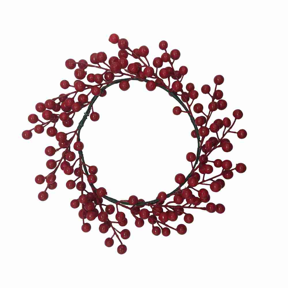 Венок новогодний 30см с красными ягодами РД44822