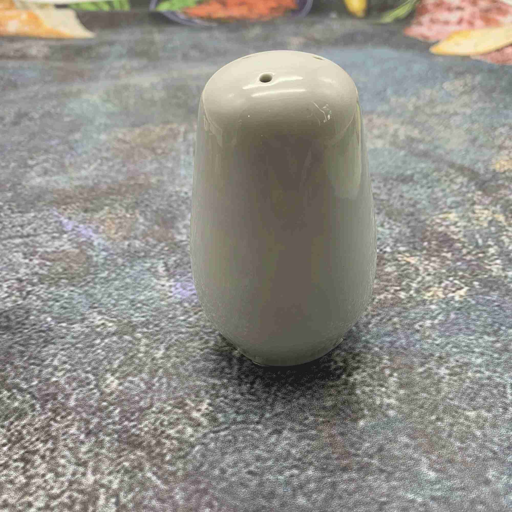 Солонка 8,5х5,5см белая РД74978