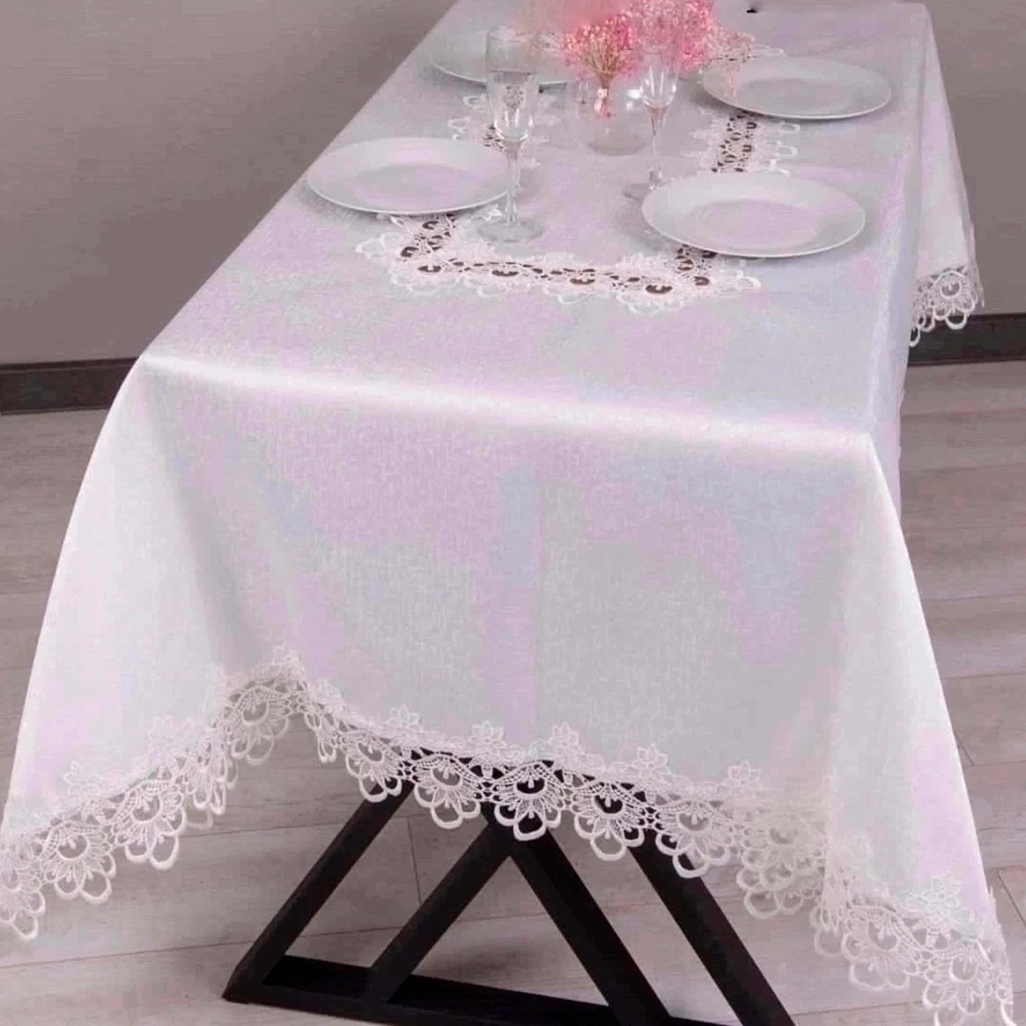 Скатерть 150х220 Брюссель, тефлон белая с кружевами