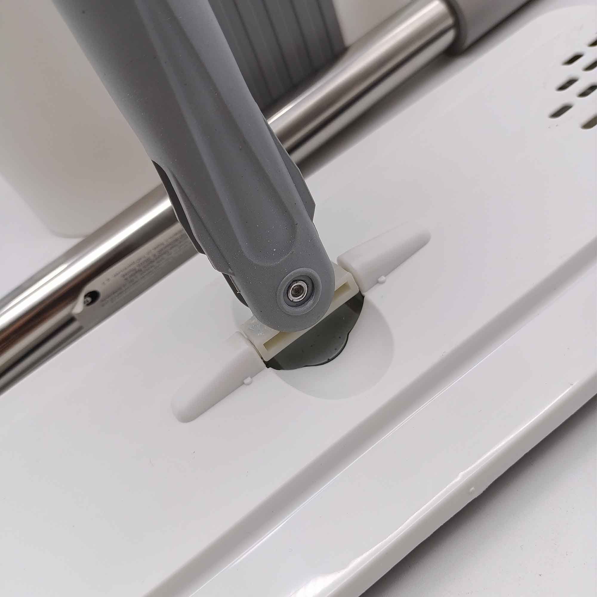 Ведро 10л с вертикальным отжимом и шваброй РД11525