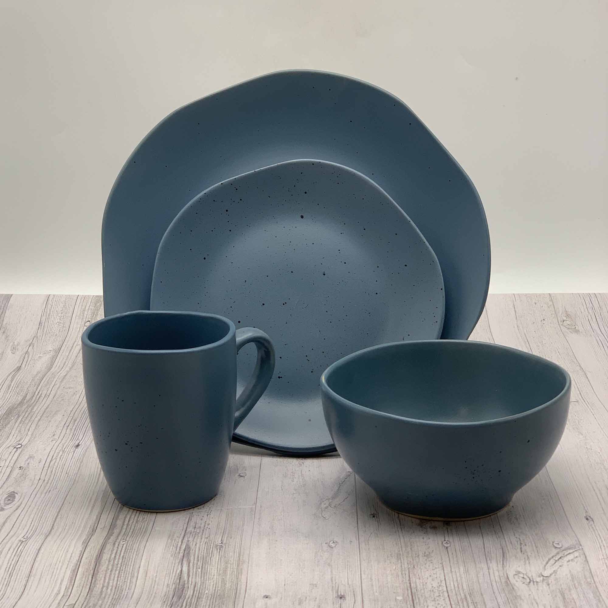 Набор столовый 16 предметов синяя сталь РД77092