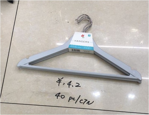 Набор вешалок для одежды 3шт. пластик, в ассортименте РД12720