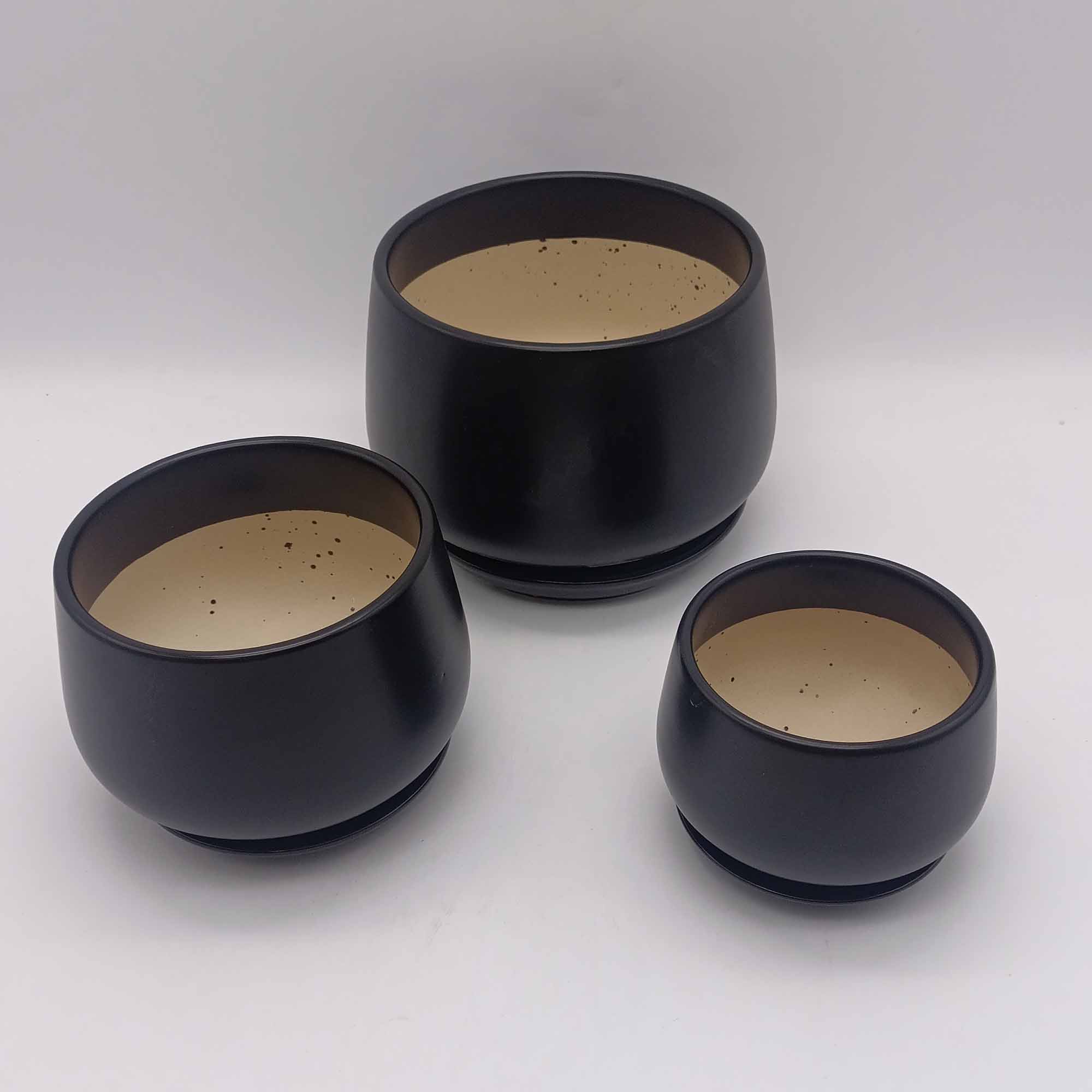 Набор горшков для цветов 3шт 0,8л; 1,5л; 3,2л РД85837