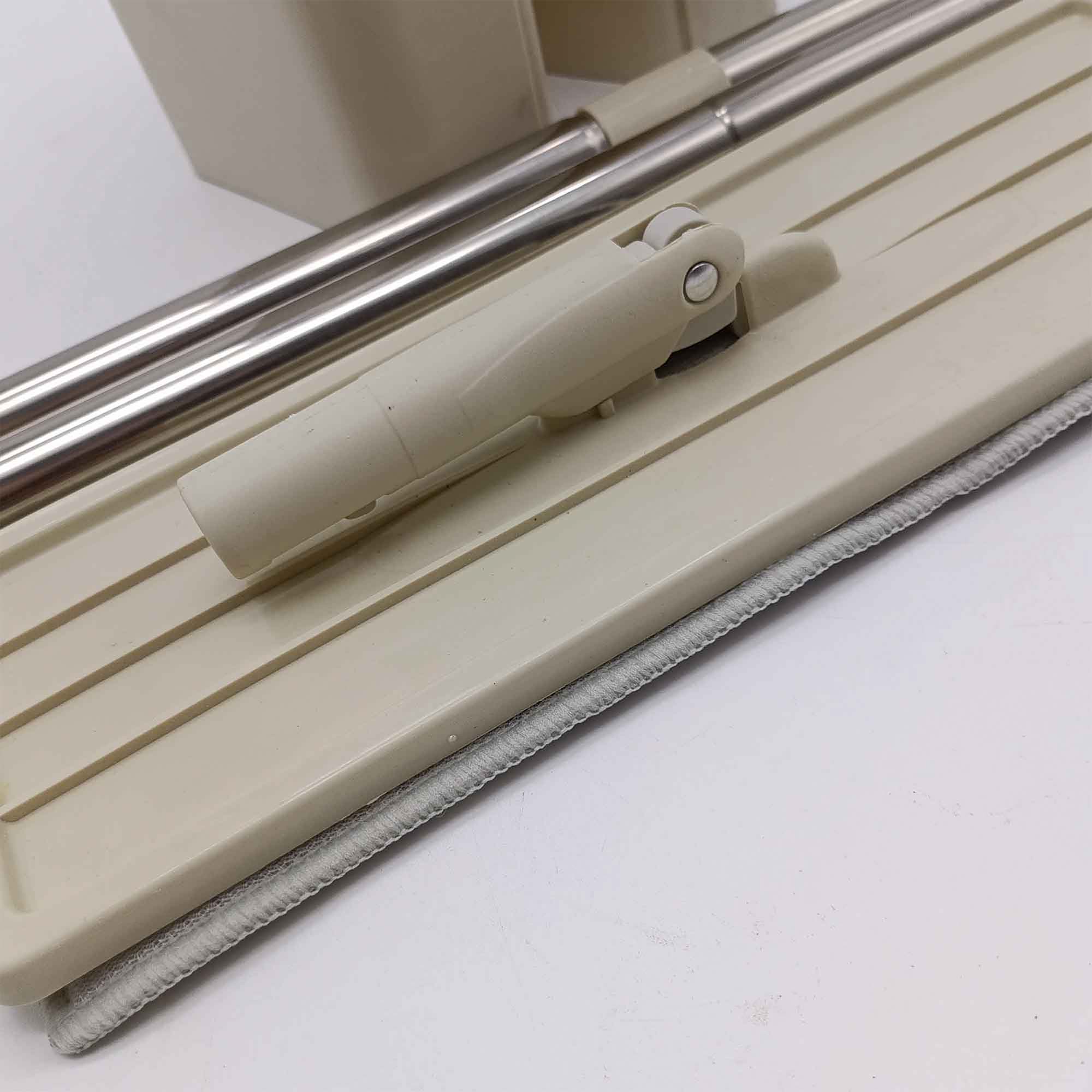 Ведро 6л с вертикальным отжимом и шваброй РД11556