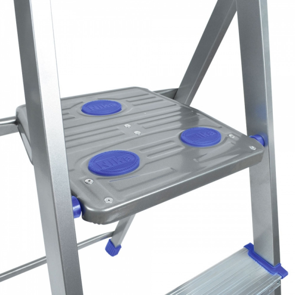 Стремянка комбинированная СКА6