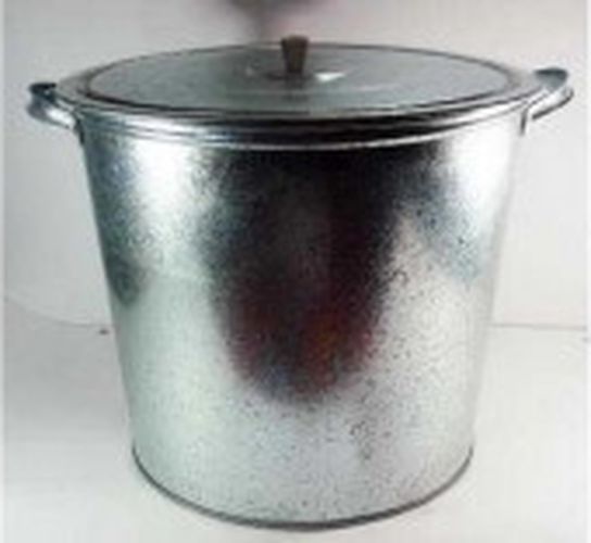 Бак 32л оцинкованный с крышкой и решеткой