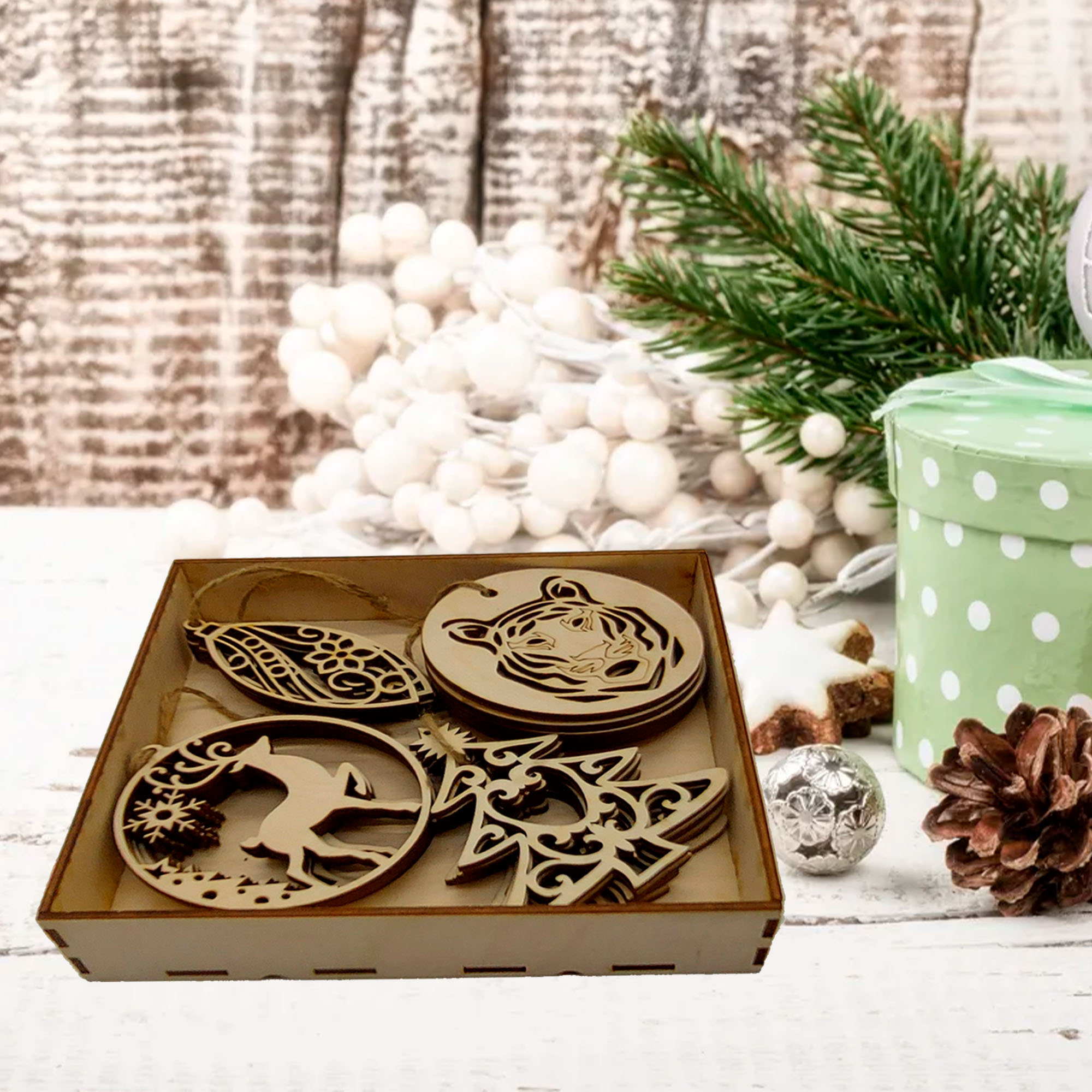 Набор НГ ДомВуд (Коробка 17х17х3,6см + Украшение на ёлку 20шт) Н170/Д170 Набор НГ ДомВуд (Коробка 17х17х3,6см + Украшение на ёлку 20шт) Н170/Д170