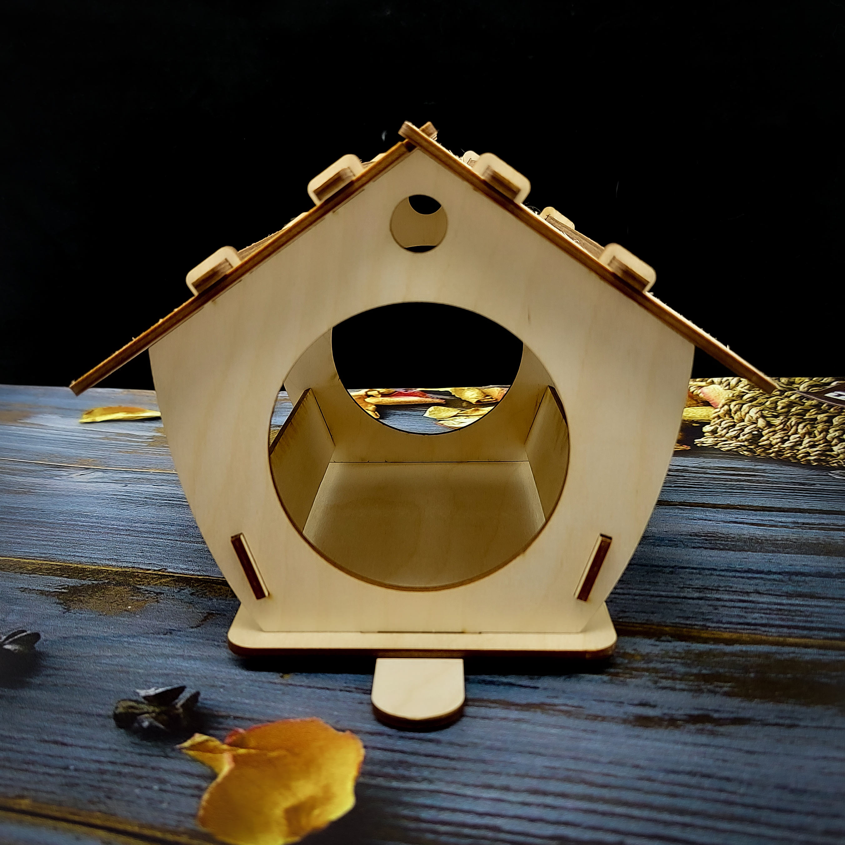 Конструктор кормушка 26*15*1,5см ДомВуд Экошпон Ф252