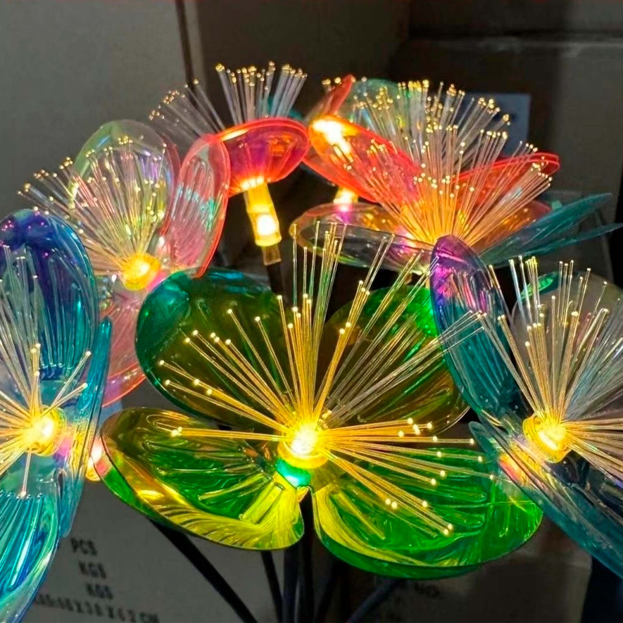 Светильник садовый на солнечной батарее 70см Бабочки(18)