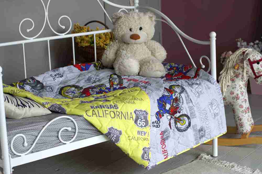 Покрывало стёганное 150*215 ДомВелл (Бязь) Детство 7484/1 Мотокросс