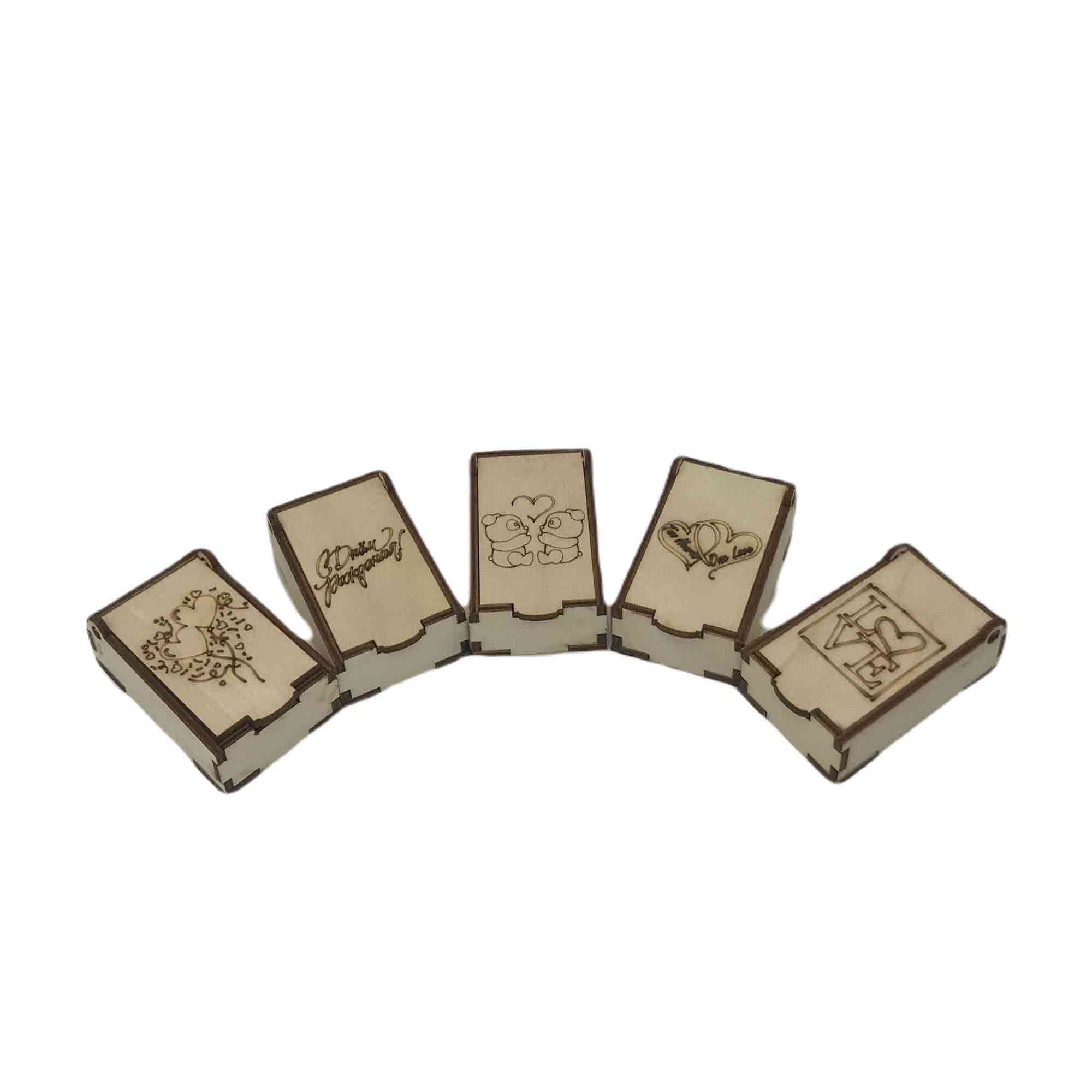 Шкатулка декоративная 8х4,7х2,8см ДомВуд Сюрприз Экошпон Ф112/Д112