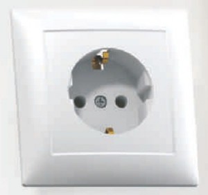 Розетка СЕЛЕНА СУ 1 мест. бел. земля, АБС-пластик РС16-370