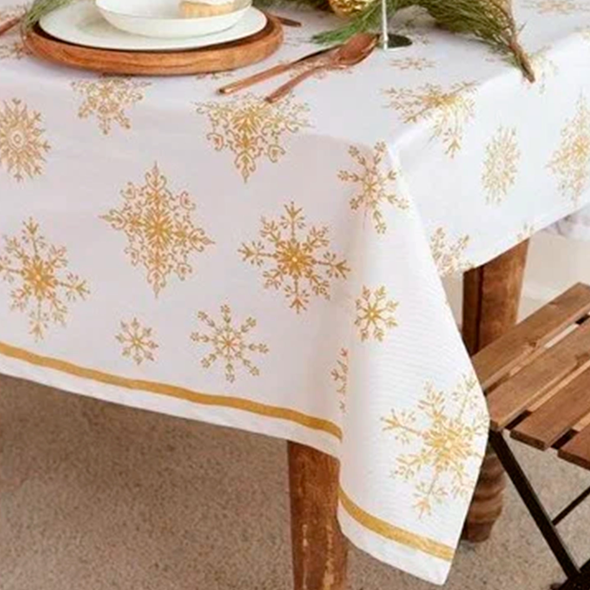 Скатерть из рогожки 120*150 ДомВелл 3145/2 Снежинка белая