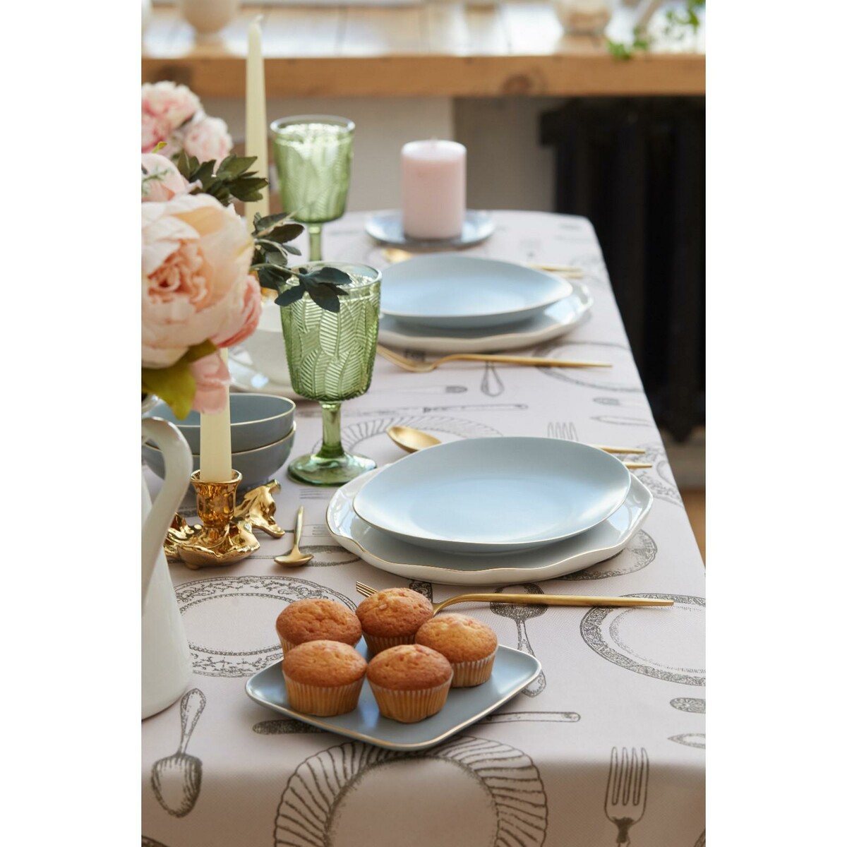 Скатерть 150х220 в коробке РД40275