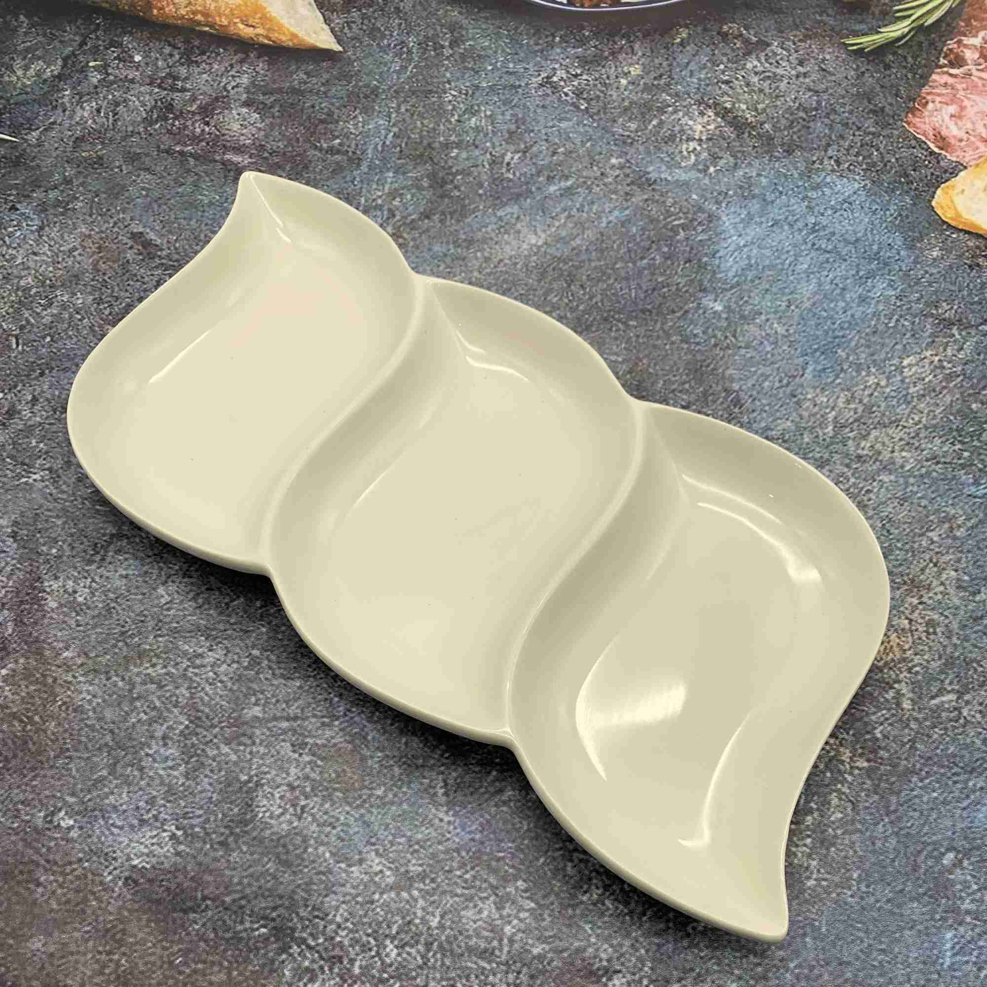 Менажница фигурная, белая, 40х17 см, 3 секции РД75135