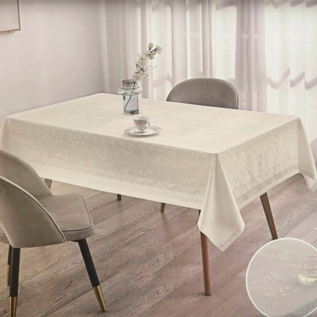 Скатерть 150х220 с пропиткой, водоотталкивающая кремовая в коробке