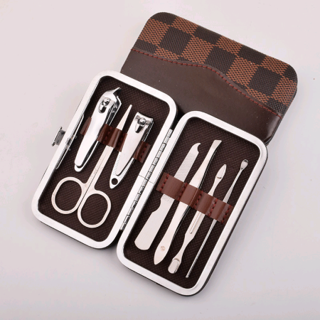 Набор маникюрный 7 предметов YD-08 