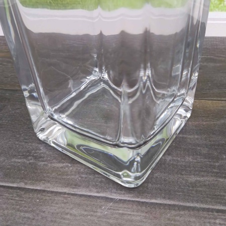 Ваза для цветов 10х30 квадратная в коробке РД79959