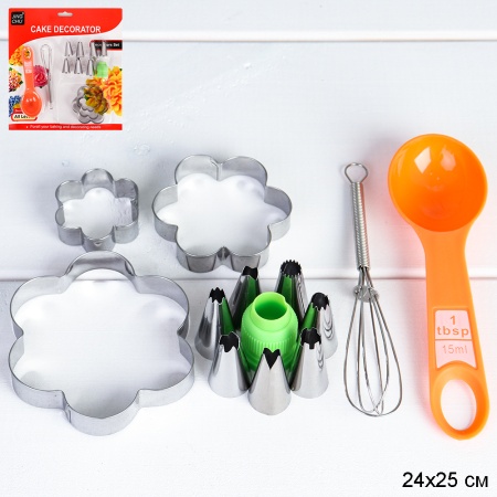 684118      Кондитерские насадки с адаптером, венчик, ложка мерная, форма 3 штуки Цветок размер блистера 25х24 см / PF-728 /уп 144/