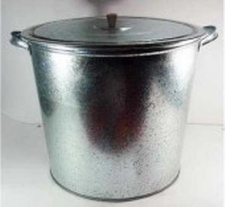 Бак 32л оцинкованный с крышкой и решеткой