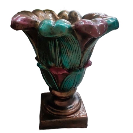 Вазон огромный