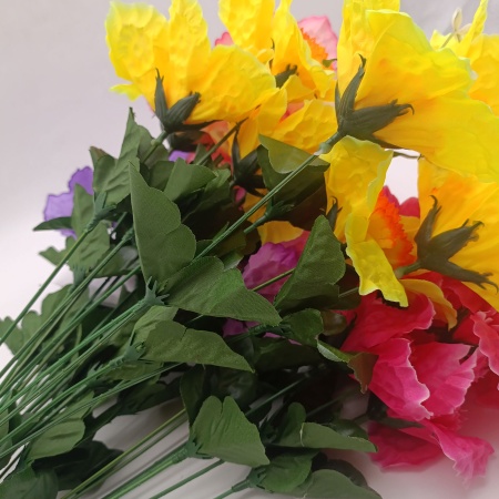 Букет Нарцисс 7гол. крупн.