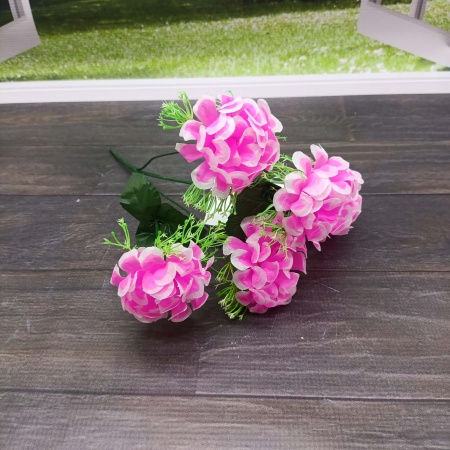 Букет Герань 5 голов 