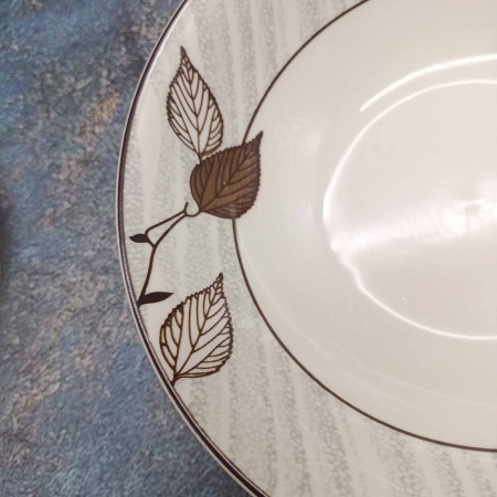Салатник 22см круглый, с узором  РД84793 листик