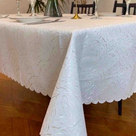 Скатерть 150х220 с вышивкой