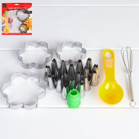 684124      Кондитерские насадки с адаптером, венчик, ложка мерная, форма 3 штуки Цветок размер блистера 25х24 см / PF-740 /уп 120/