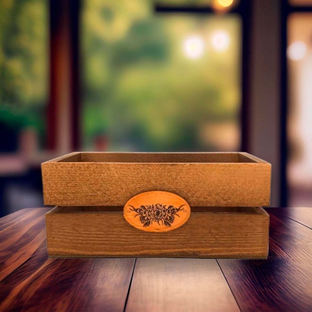 Ящик декоративный окрашенный с медальоном 20х12х9см ДомВуд Мокко Сосна С57/Д57