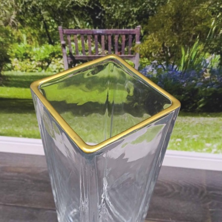 Ваза для цветов 10х30 квадратная в коробке РД79959